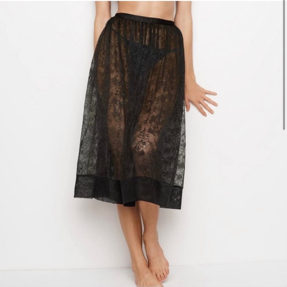 Victoria’s Secret Black Lace Skirt